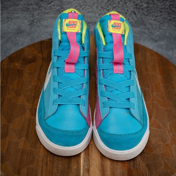 Nike Blazer Mid ‘77 High Top - Picture 2 of 5